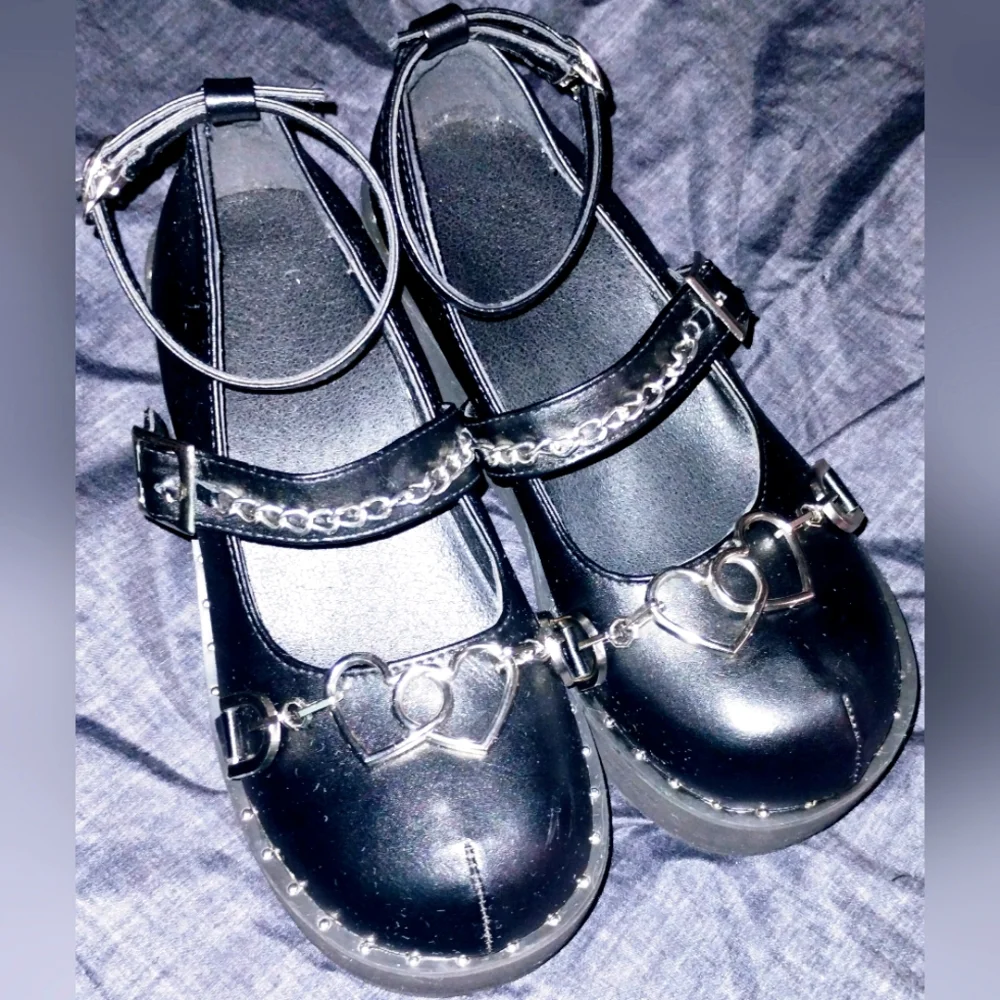 Women's Black Mary Jane Goth Platform Buckle Shoes w/ Heart & Chain accents